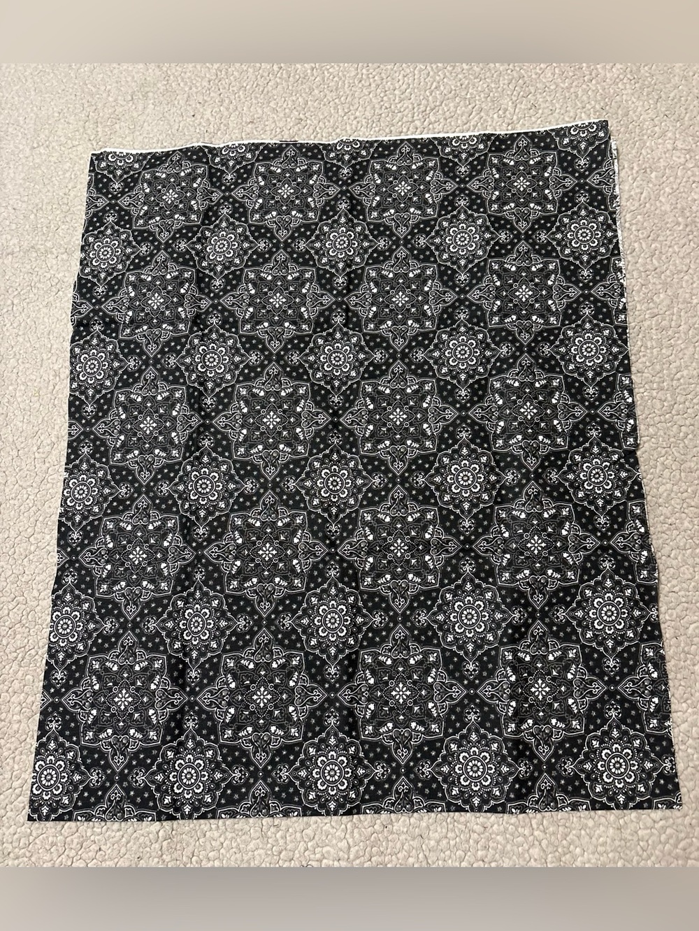 Black & White Geometric Pencil Skirt